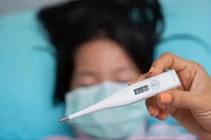 甲流咳嗽，一般会持续多久？医生：多吃2果2菜，恢复快还少受罪
