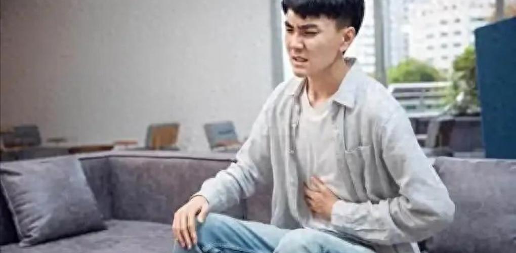 医生：患有肝硬化的人，宁可饿着，也别乱吃这几类早餐！