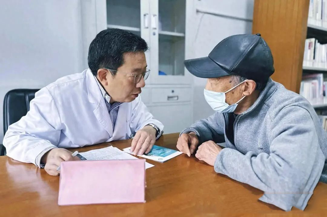 最伤血管的早餐，油条包子排不上号，常吃等于吃盐！有人却天天吃