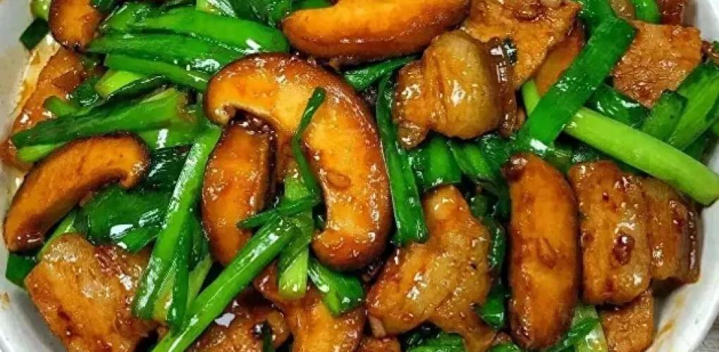 韭菜和它绝配，竟是益脑好菜！随手一炒，一口鲜嫩、满口好味道